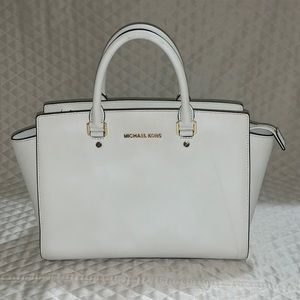 White Michael Kors bag